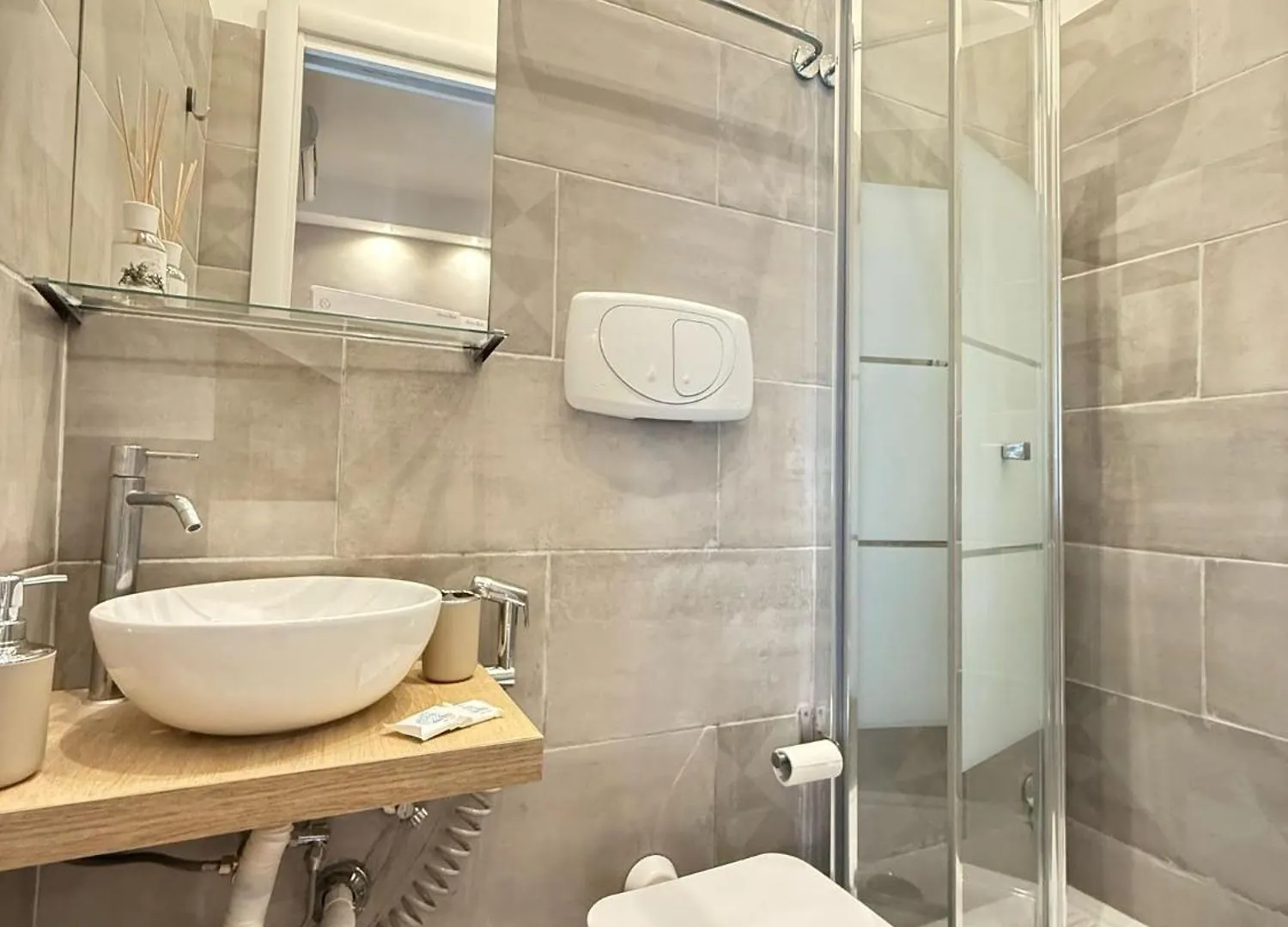 Il Borghetto Antico Apartment Rome Homestay